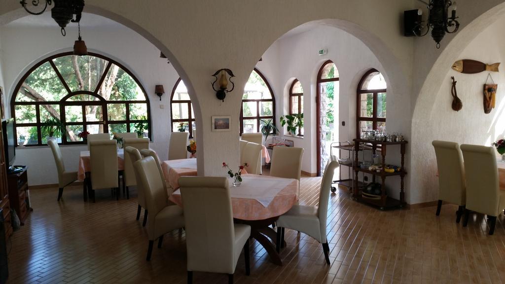 مالينسكا Guest House Villa Marlis المظهر الخارجي الصورة