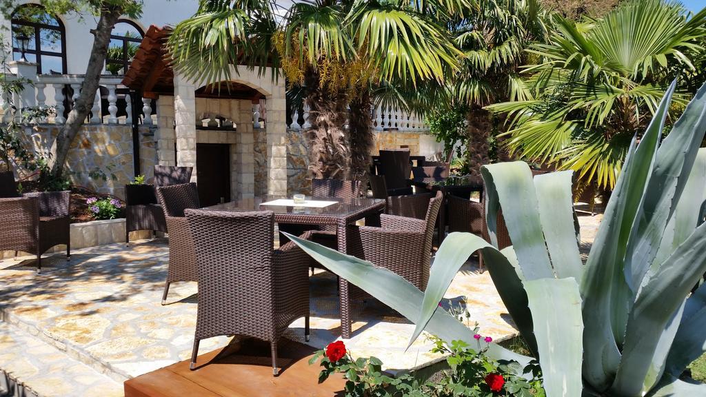 مالينسكا Guest House Villa Marlis المظهر الخارجي الصورة