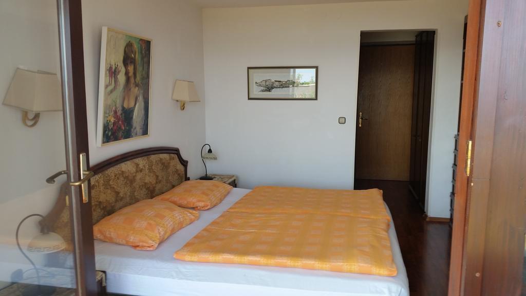 مالينسكا Guest House Villa Marlis الغرفة الصورة